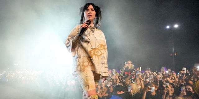 Billie Eilish's face planted before she performed her hit song "Getting older" at Coachella Saturday night.