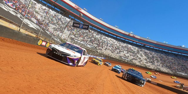 The first Food City Dirt Race was held in 2021.