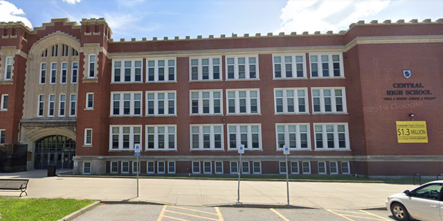 Central High School in Providence, Rhode Island (Google kaarte)