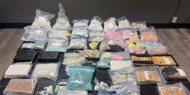 The Alameda County Sheriff's Office (California) announced on Twitter that the office and its anti-drug headquarters had recovered 42,000 grams of illegal fentanyl in Oakland and Hayward.