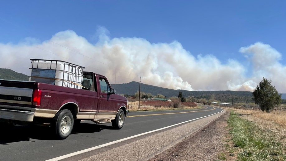 Smoke from New Mexico's Calf Canyon Fire