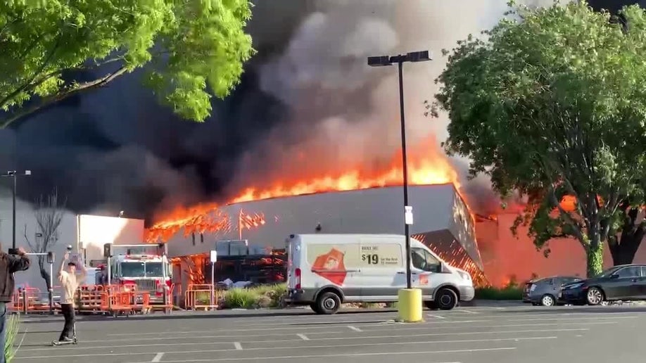 Home Depot fire in San Jose