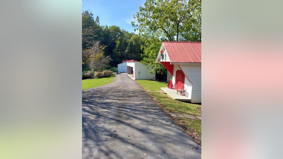 Property photo of Red Top Smoky Mountain Lodging's barn