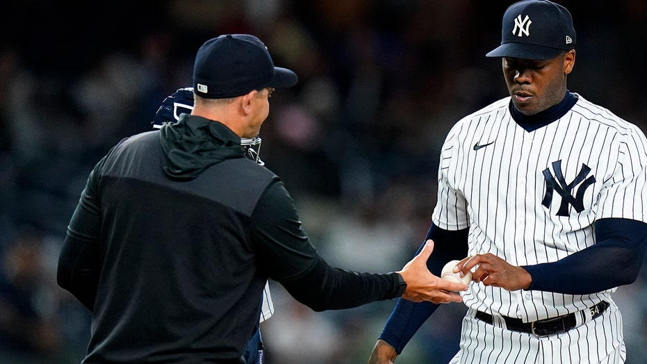 Michael King bails out Aroldis Chapman, saves Yankees' win over Blue Jays