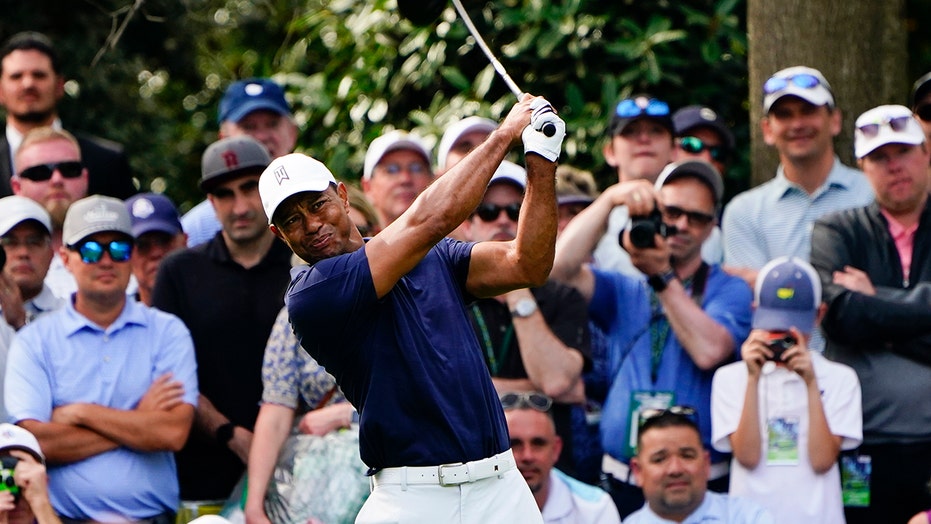 Tiger Woods’ Masters practice round draws massive crowds