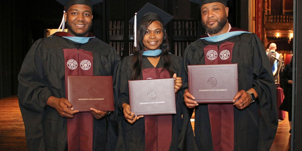 Mississippi family celebrates graduation as dad, two kids all earn master's degrees - Vimarsana News