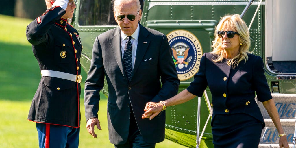 Bidens report an adjusted gross income of $579,514 - Vimarsana News