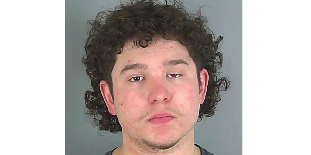'American Idol' alum Caleb Kennedy denied bond after charged with felony DUI - Vimarsana News
