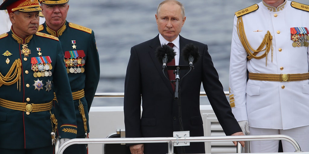 'Doomsday': Putin hopes to deter the West with nuclear-themed WWII parade - Vimarsana News