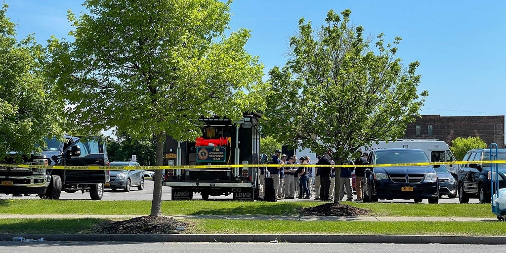 LA Times wonders if 'white,' Trump-supporting hometown fueled hatred of Buffalo mass shooter Payton Gendron - Vimarsana News