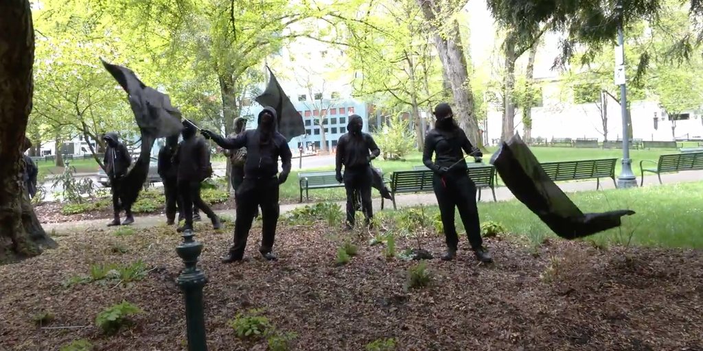 Antifa mob wreaks havoc on GOP candidate's Portland rally: 'From roses to riots' - Vimarsana News
