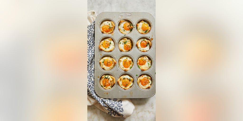 Cheesy, toasty baked egg cups with chives: Try the recipe - Vimarsana News