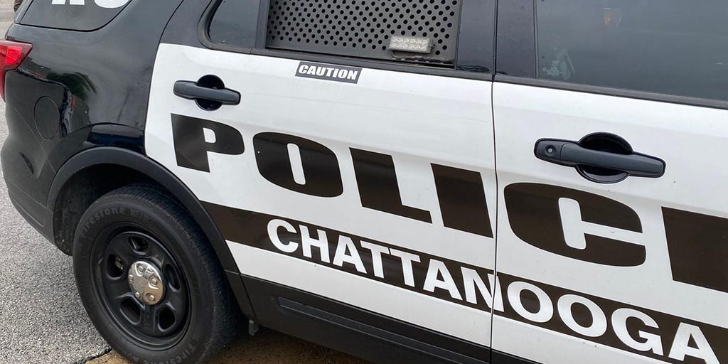 Chattanooga mayor pledges to get crime under control after deadly weekend shooting - Vimarsana News