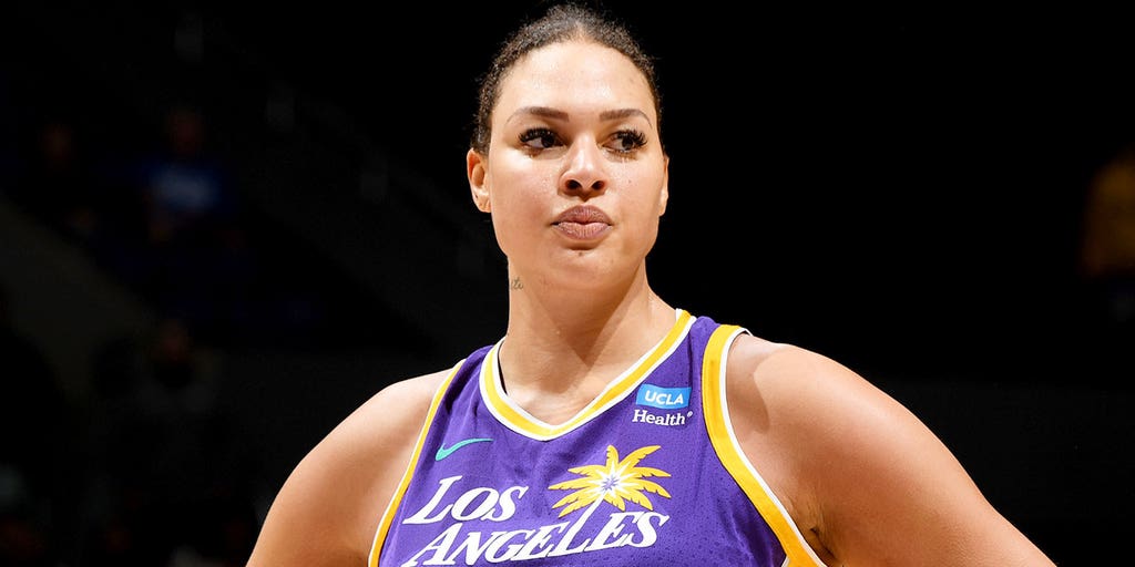 Liz Cambage apologizes to Sparks for her abrupt departure - Los Angeles  Times