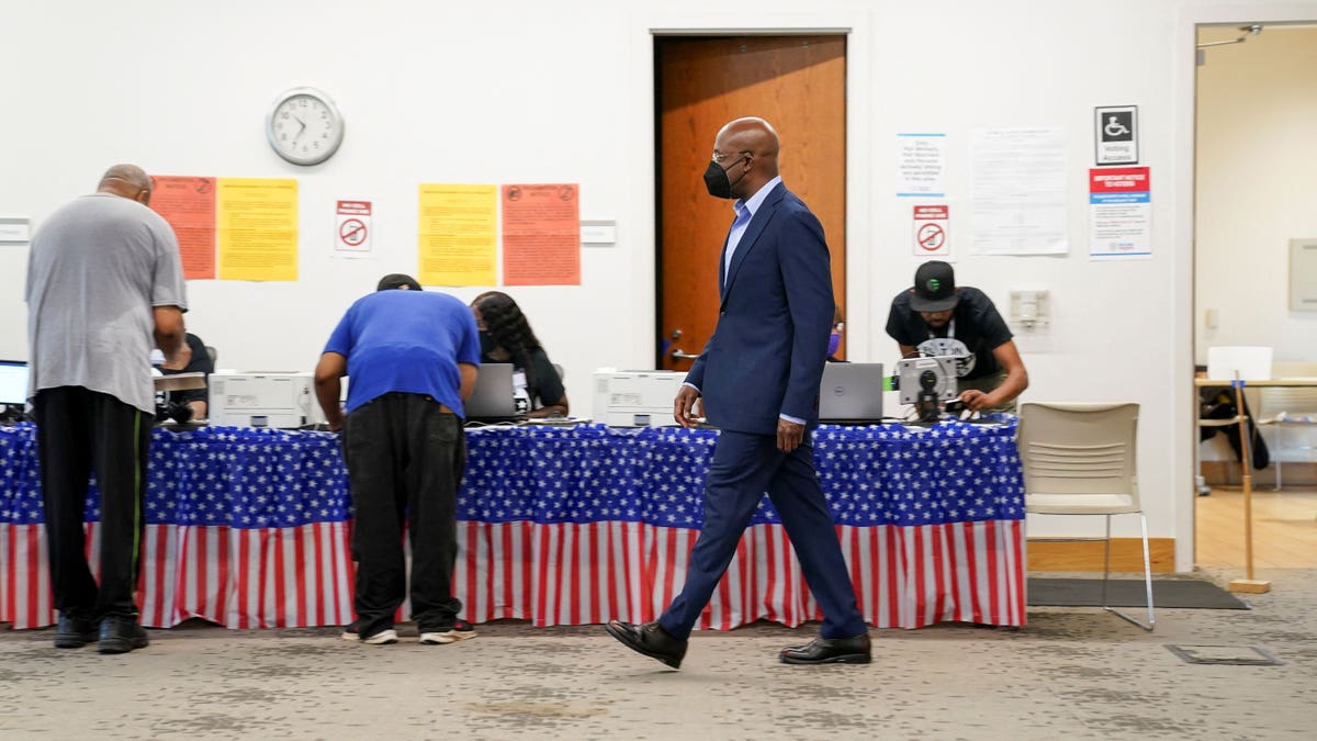 Sen. Raphael Warnock early voting