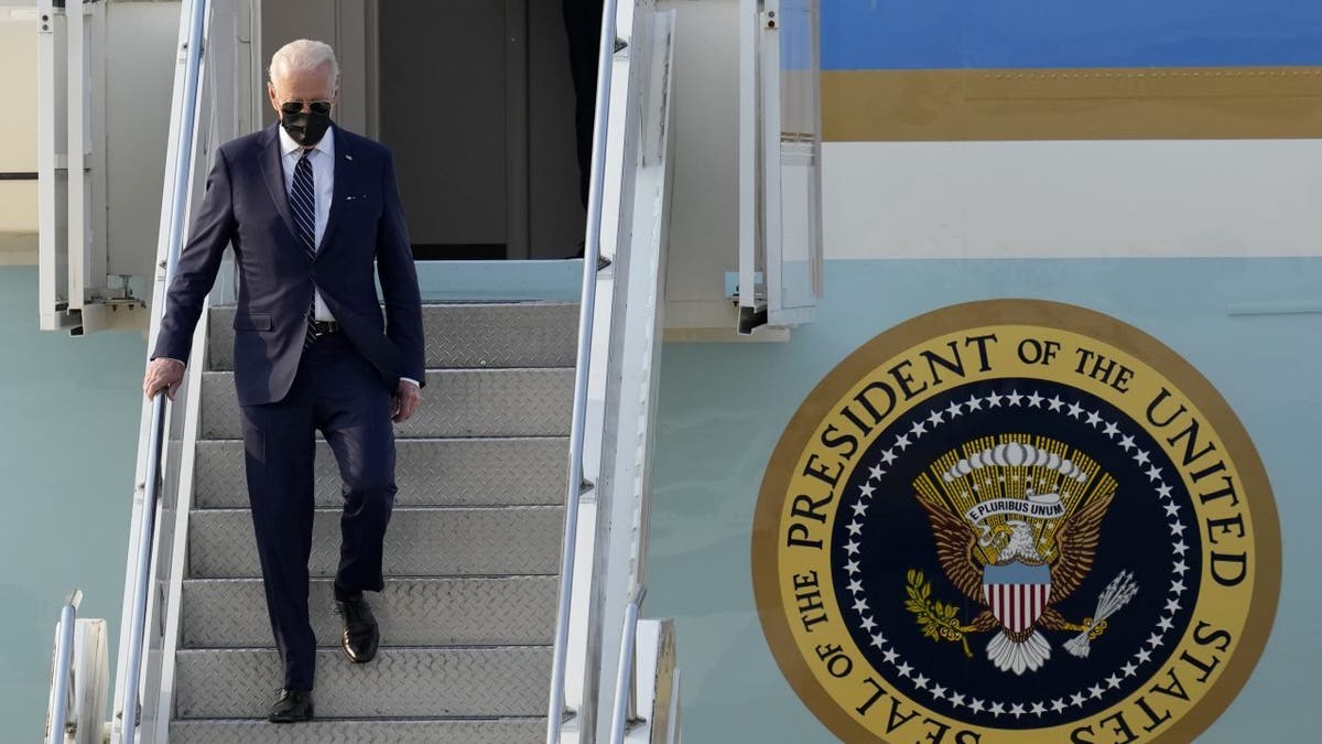 Joe Biden departing Air Force One