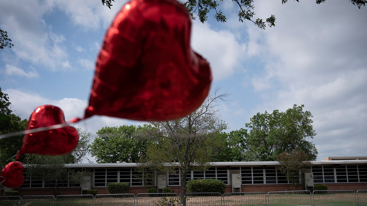 Uvalde Texas school mass murder
