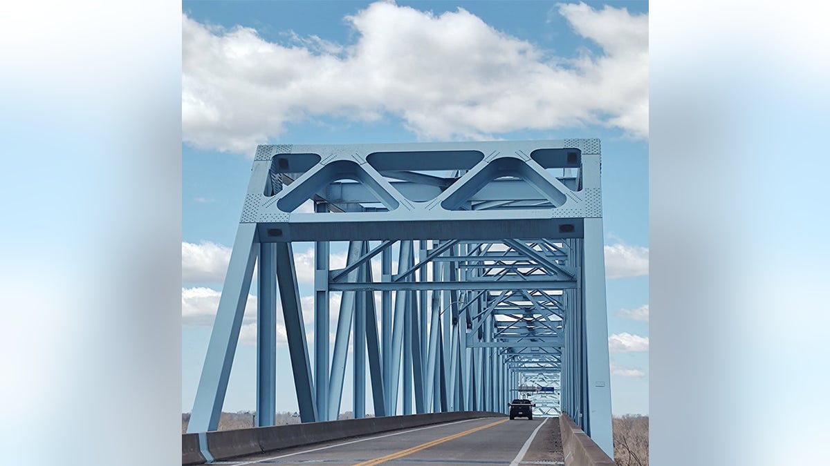 Bridge crossing into Ohio