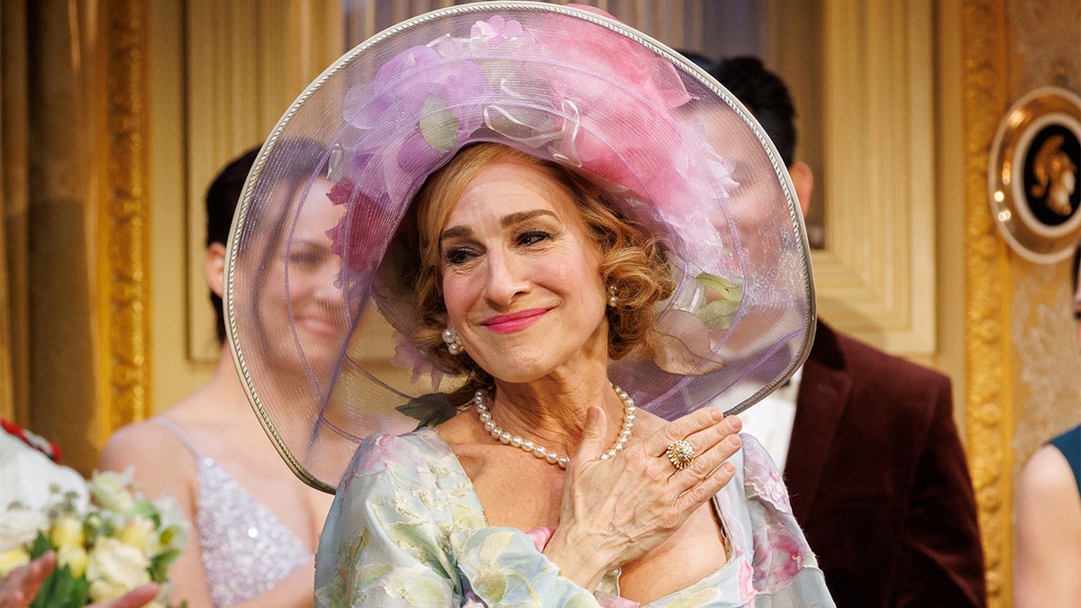 Sarah Jessica Parker in the play "Plaza Suite"