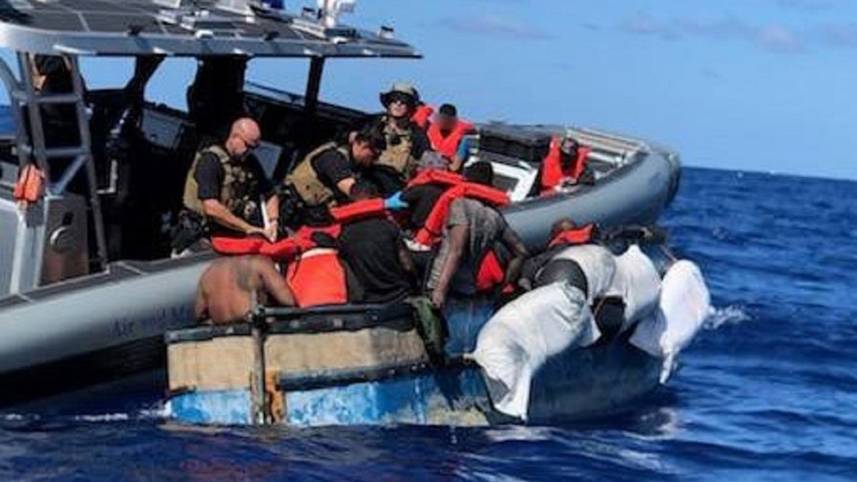 Cuban migrants rescused by Coast Guard