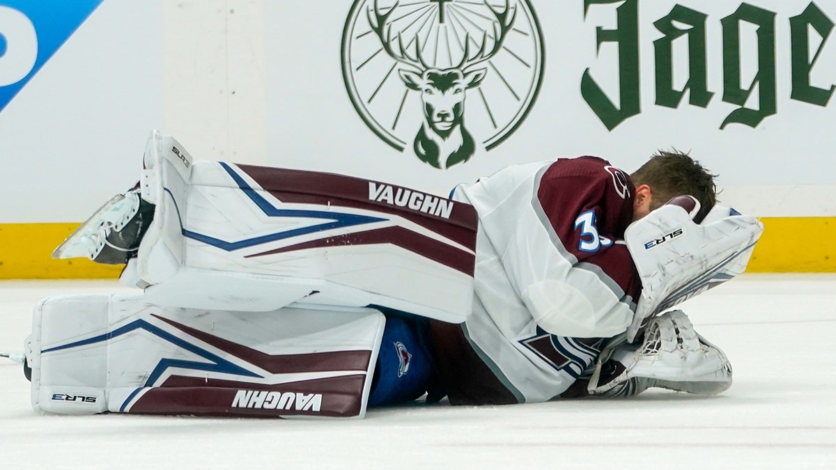 Darcy Kuemper of the Colorado Avalanche
