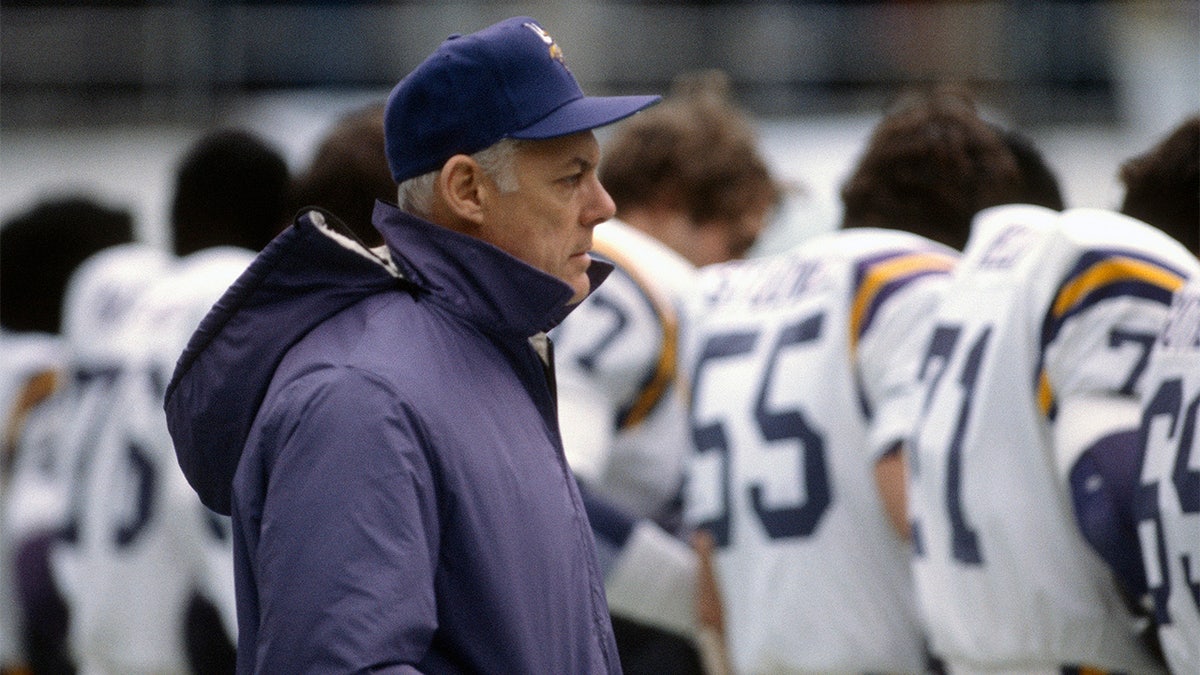 Head Coach Bud Grant of the Minnesota Vikings stands with his team prior to the start of an NFL football game circa 1977. Grant was the head coach of the Vikings from 1967-83 and 1985.