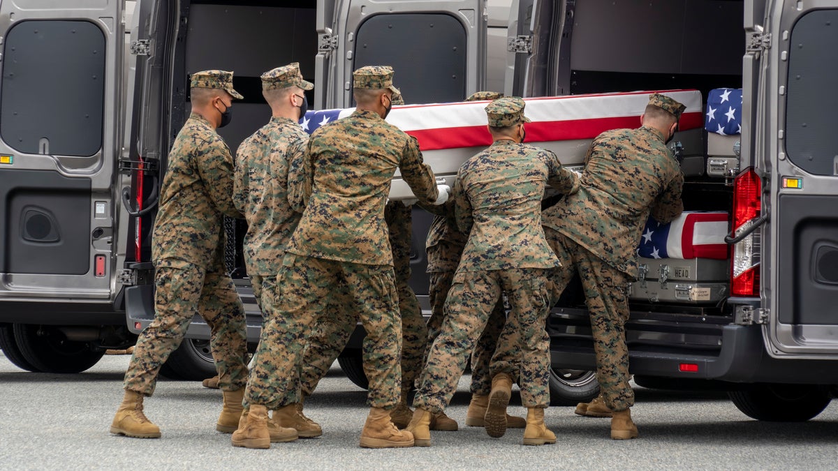 U.S. Air Force transfers the remains of a U.S. Marine corp