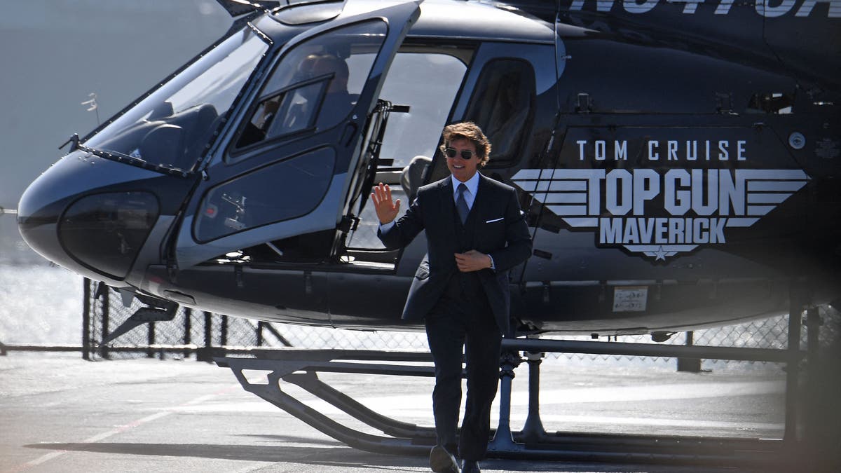 Tom Cruise helicopter