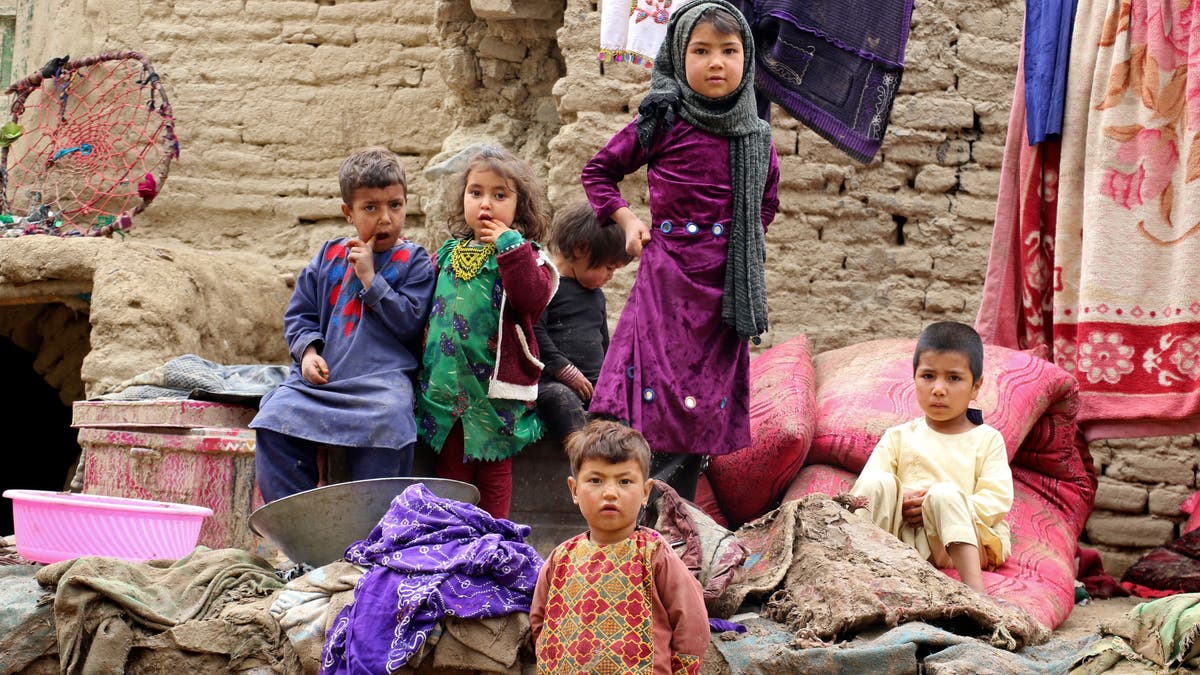 Afghan children in aftermath of flood