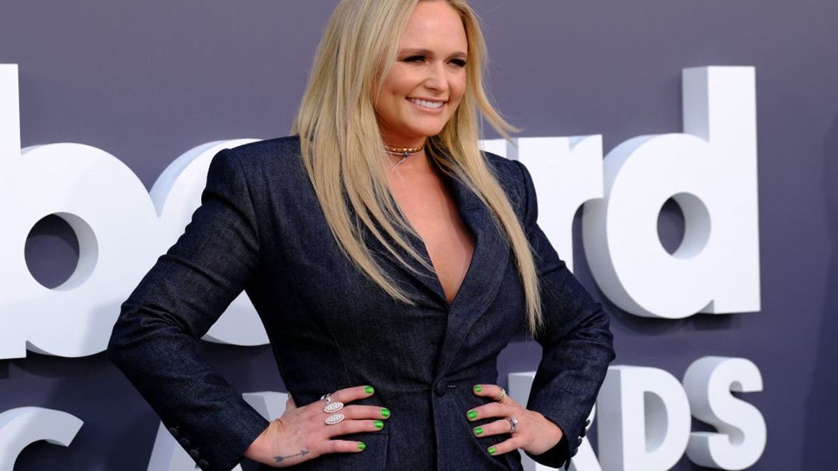 Miranda Lambert poses at the Billboard Music Awards