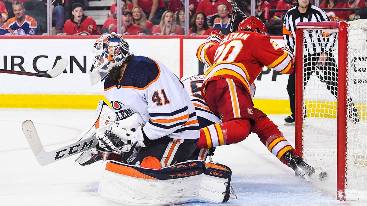 Blake Coleman Oilers Flames NHL Stanley Cup Playoffs