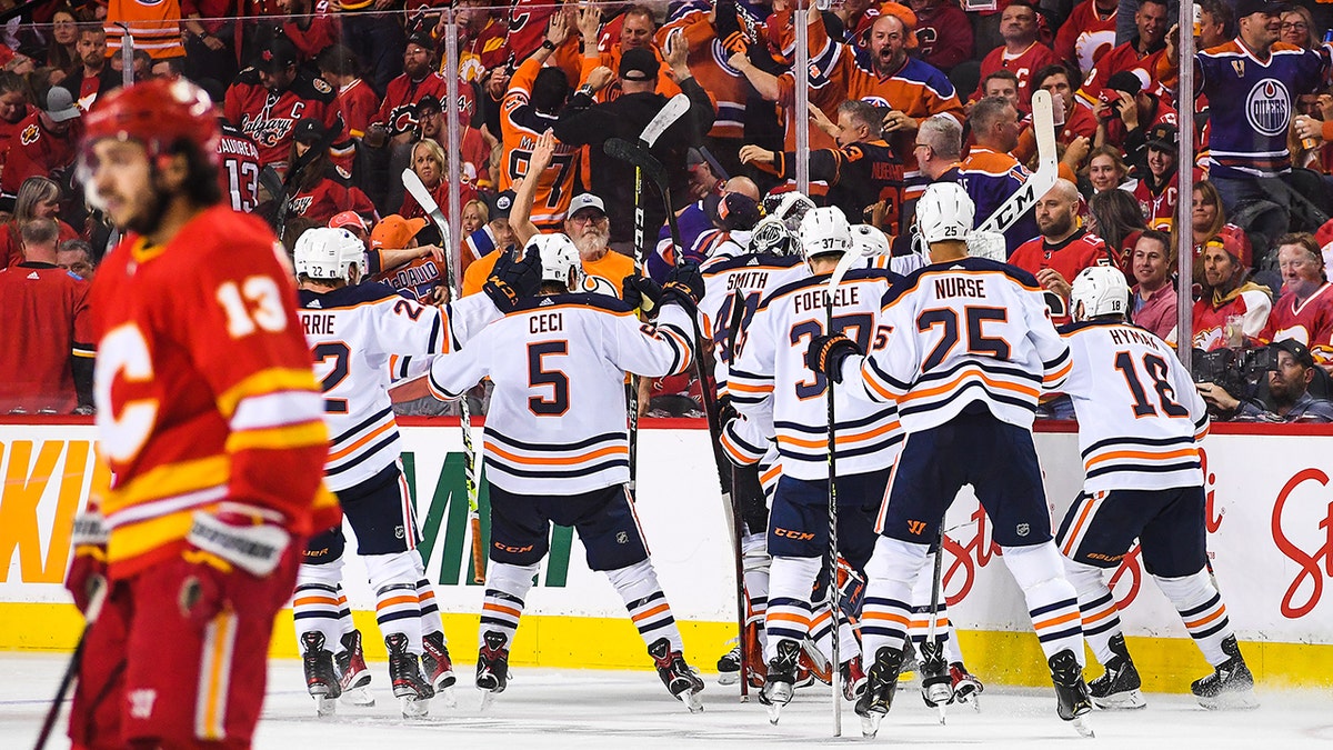 Oilers beat Flames NHL Stanley Cup Playoffs
