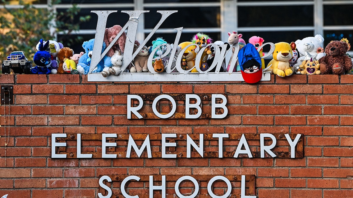 Robb Elementary School memorial