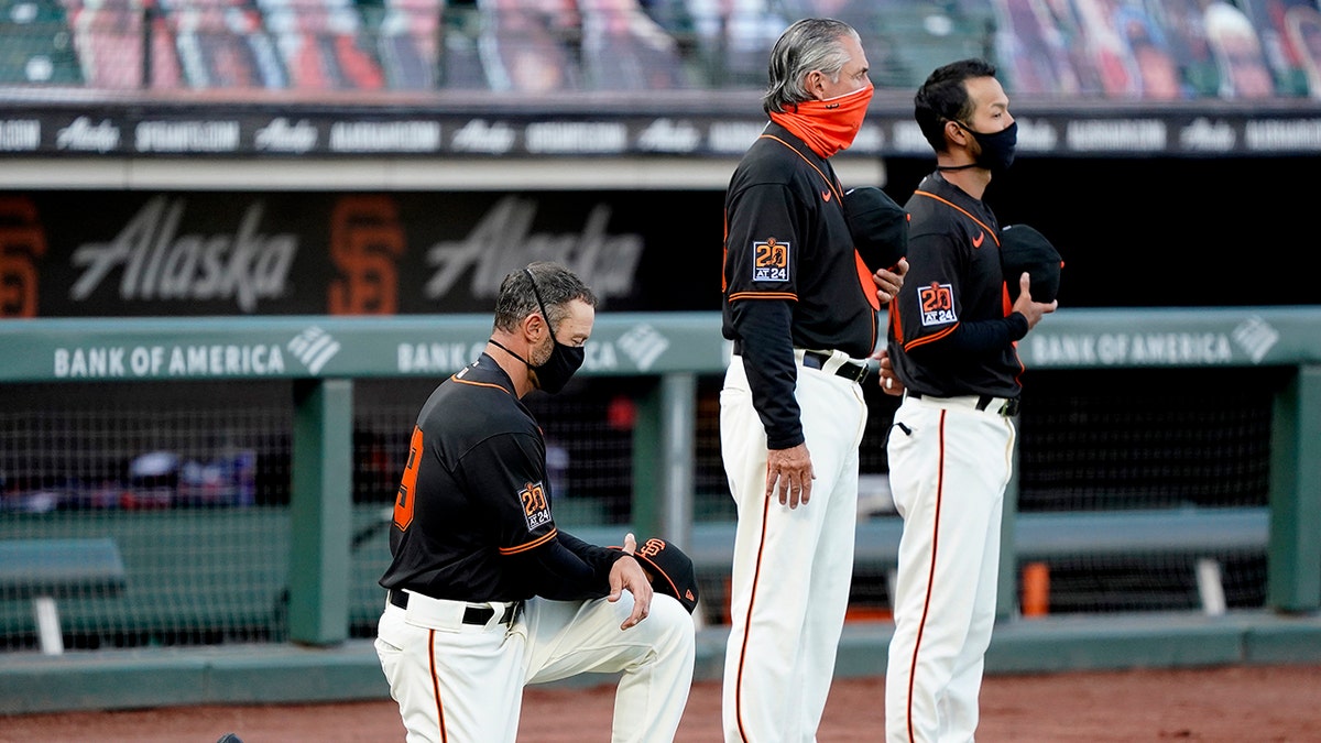 Giants Gabe Kapler national anthem protest