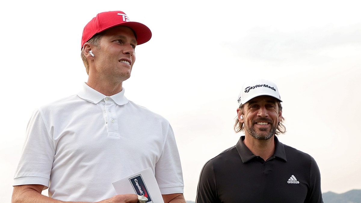 Tom Brady enthusiastically accepts Morgan Wallen’s invitation for a friendly round of golf: “LFG" 1 The Match Tom Brady Aaron Rodgers