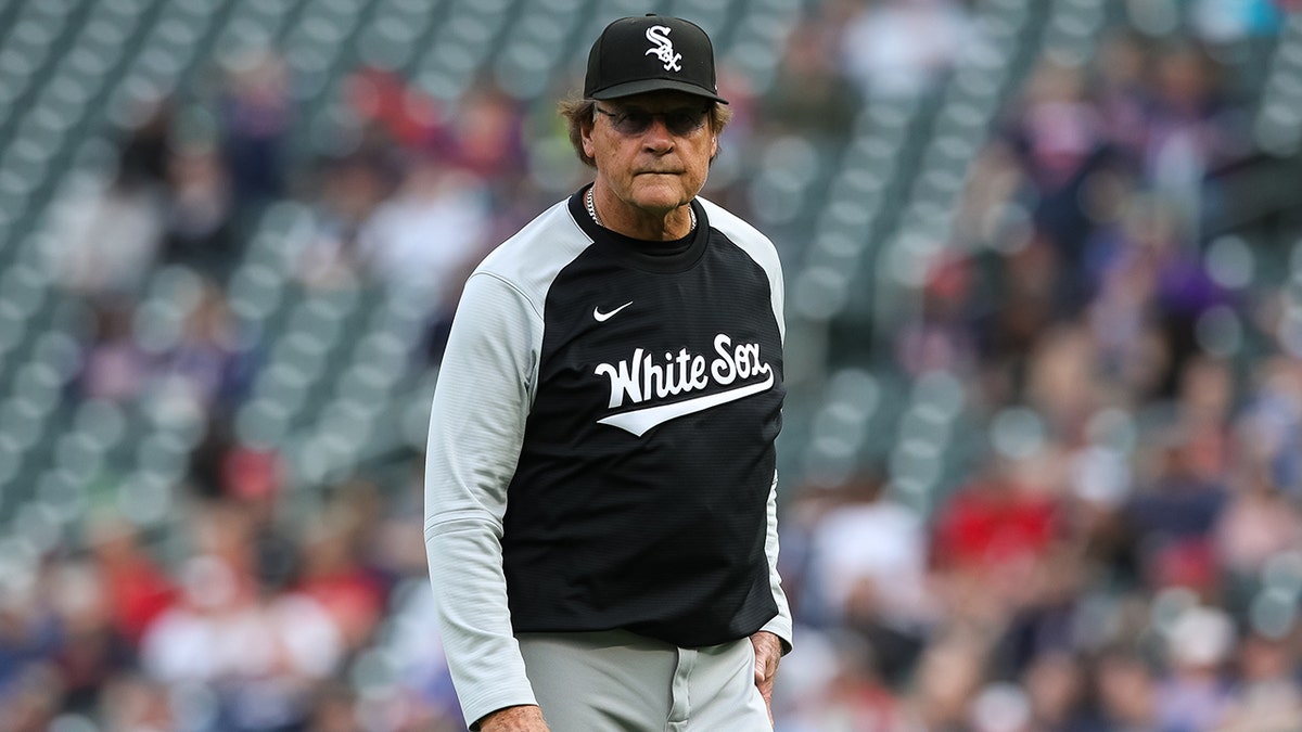 La Russa steps down as White Sox manager over health issues