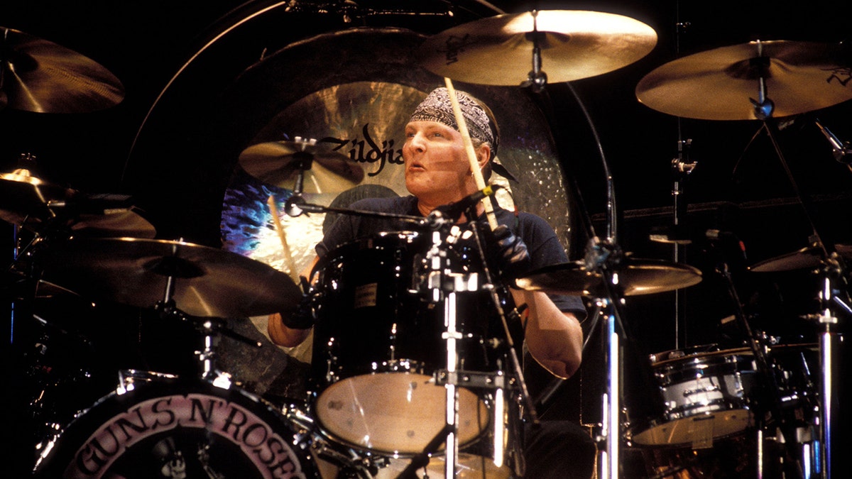 Guns N’ Roses Drummer Matt Sorum Says He Knocked Out ‘Full House’ Star ...