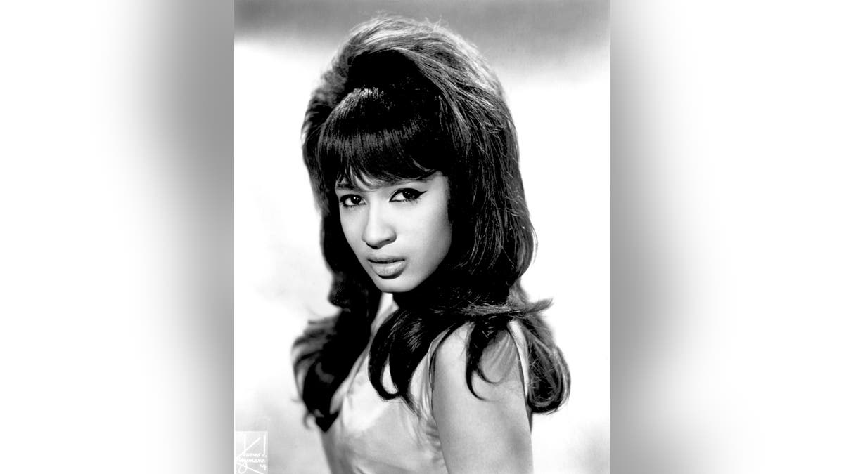 Ronnie Spector The Ronettes
