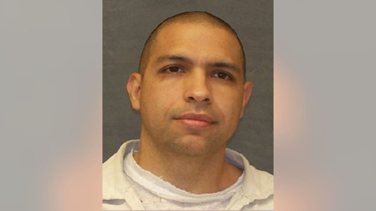 Escaped inmate Gonzalo Lopez see in prison photo