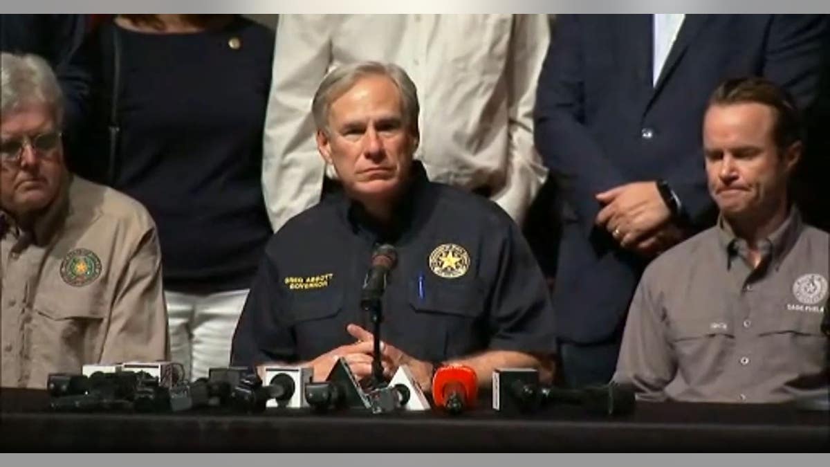 Greg Abbott Texas school shooting press conference