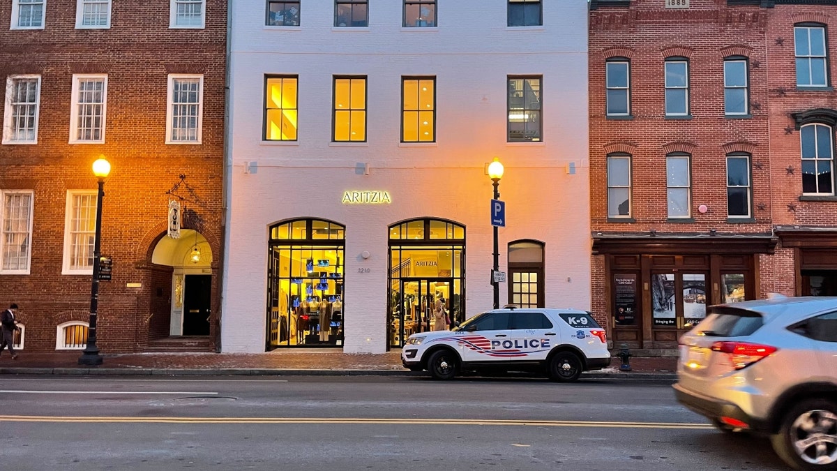 A Metropolitan police car in Georgetown