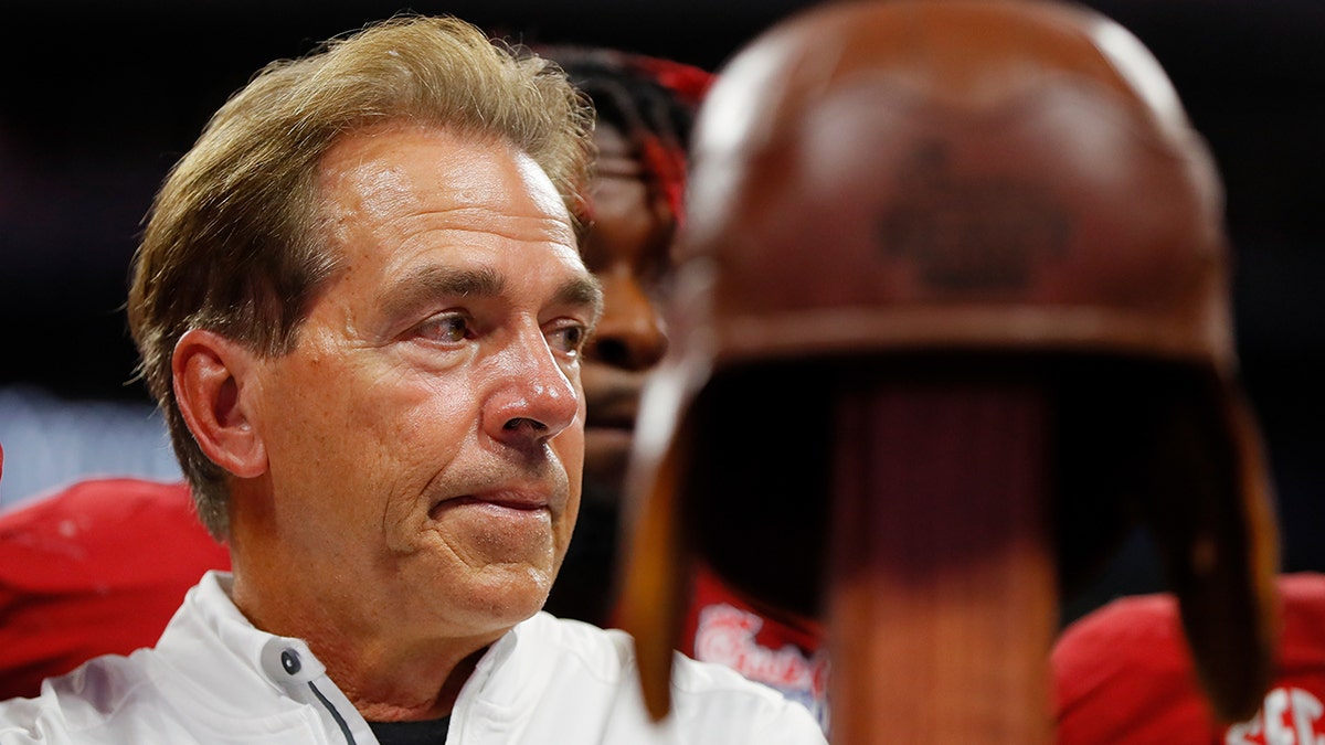 Nick Saban celebrates win in 2017