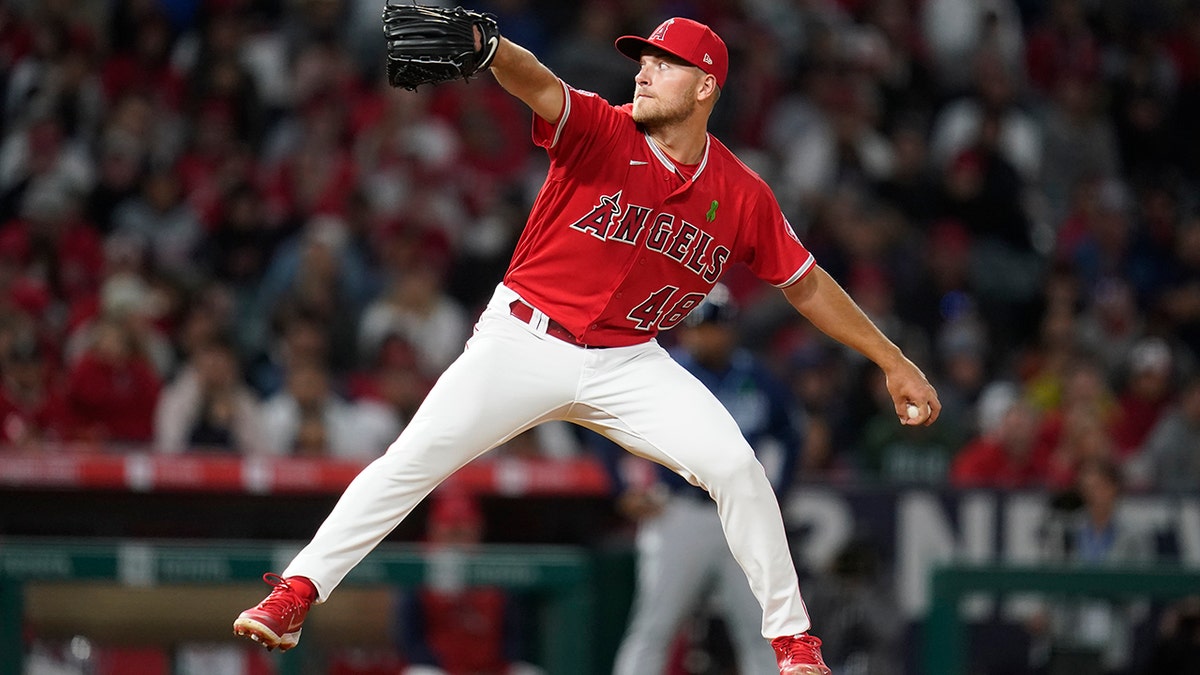 Los Angeles Angels starting pitcher Reid Detmers
