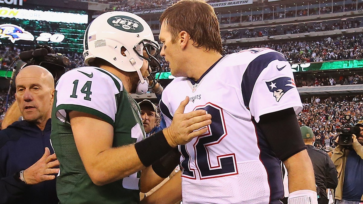 Ryan Fitzpatrick and Tom Brady in December 2015