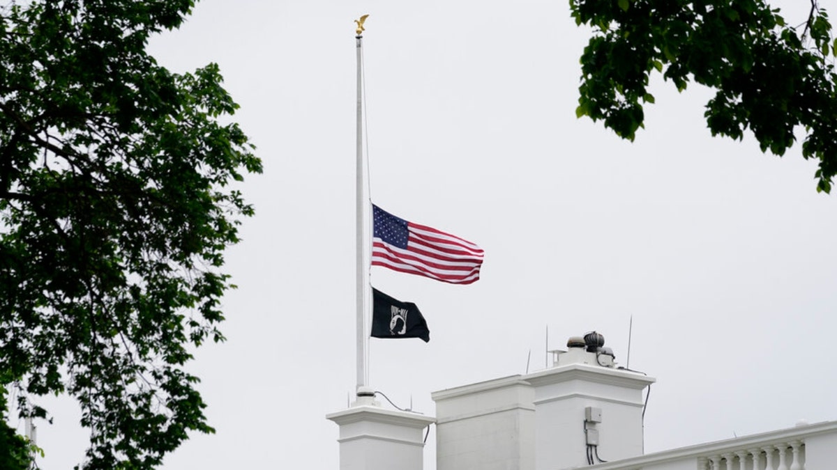 White House flags