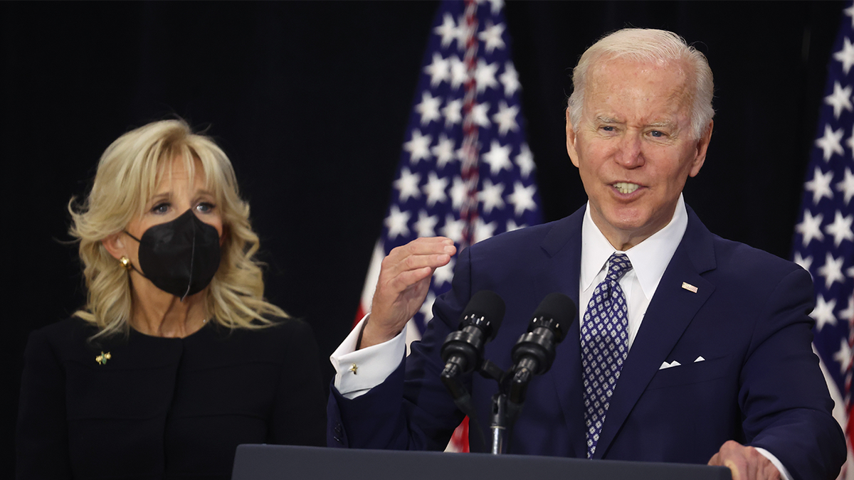 BUFFALO, NEW YORK - MAY 17: With his wife Jill by his side, US President Joe Biden delivers remarks to guests, most of whom lost a family member in the Tops market shooting, at the Delavan Grider Community Center on May 17, 2022 in Buffalo, New York.  (Photo by Scott Olson/Getty Images) 