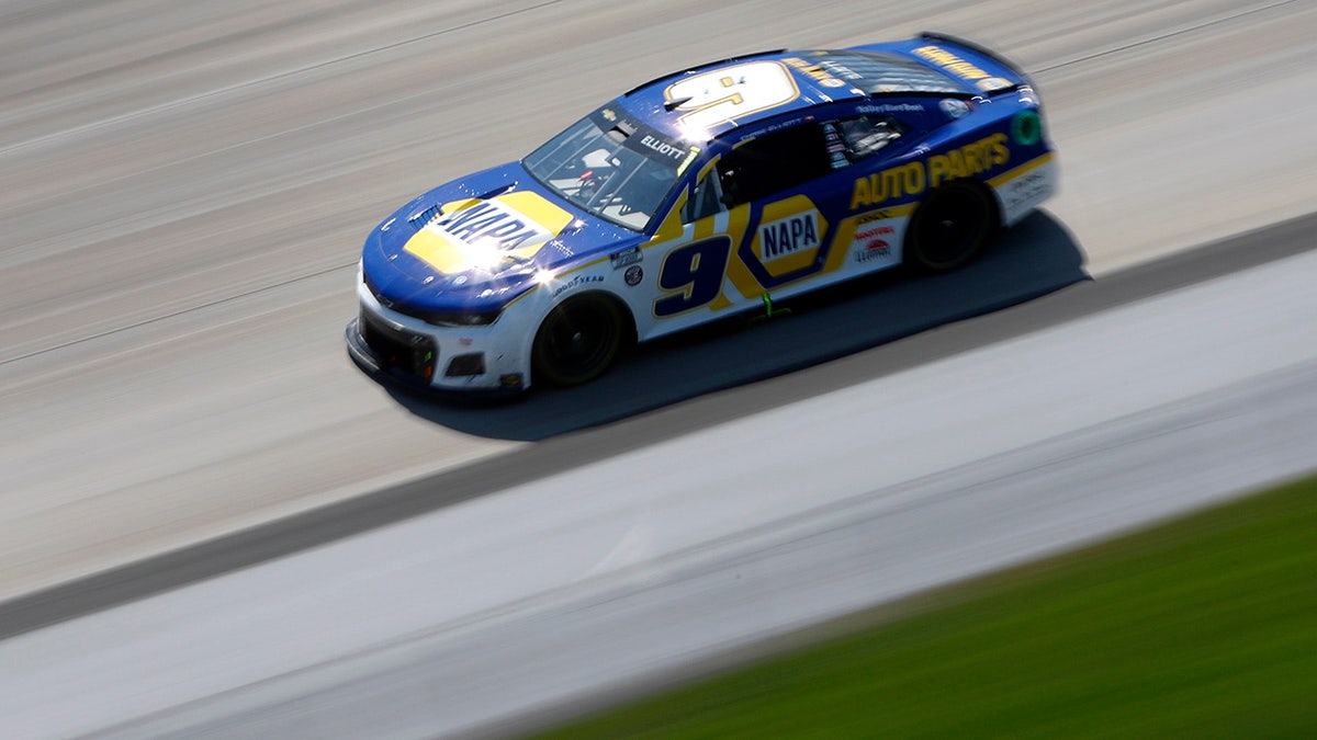 Chase Elliott Dover