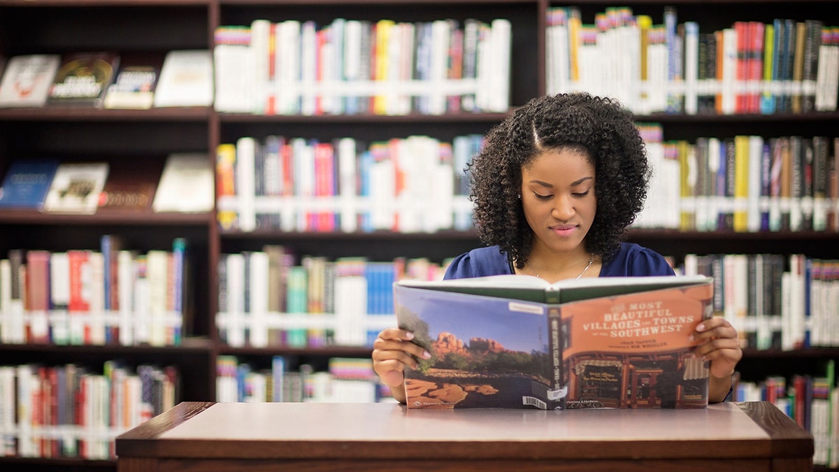 hoover library reader