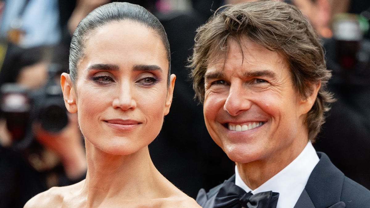 Jennifer Connelly and Tom Cruise at the London premiere of "Top Gun: Maverick"