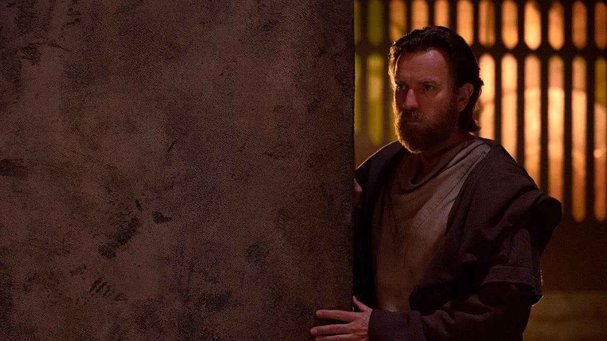 Ewan McGregor stars in "Obi-Wan Kenobi"